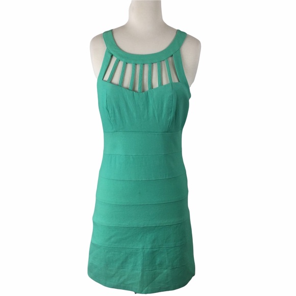 Trixxi Dresses & Skirts - Trixxie Bodycon Mint Green Dress, Cage top SZ 11